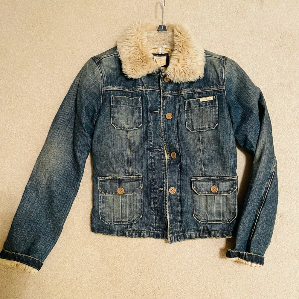 Abercrombie Kids size L denim jacket w/ fur collar